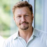 Professor Peter Szilagyi