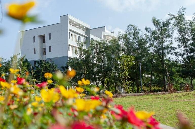 <strong>Meet the Researchers</strong>